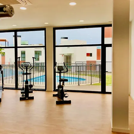 Apartmán Upscale 3 Bedroom 300m From The