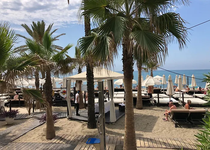 Upscale 3 Bedroom 300m From The Apartment Fuengirola