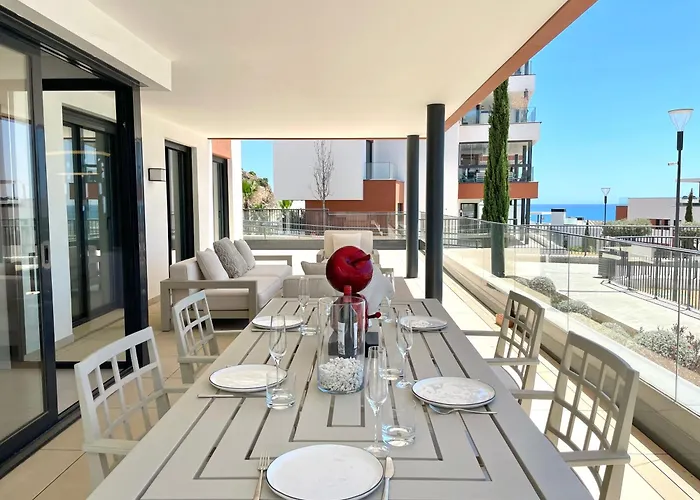 Upscale 3 Bedroom 300m From The Apartment Fuengirola