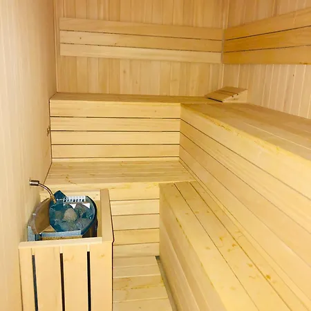 Appartement Upscale 3 Bedroom 300m From The *